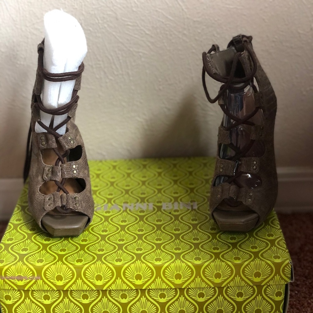 Gianni Bini Heels!